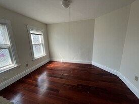 67 Pearl St in Newton, MA - Building Photo