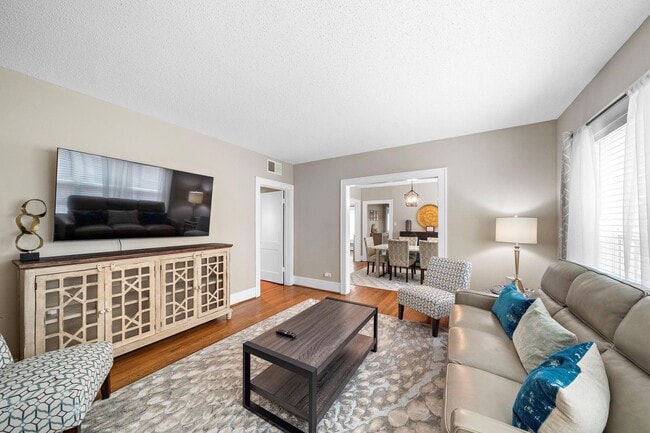 property at 1631 Castle Ct