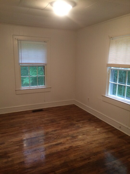 112 S Avondale Rd in Lexington, NC - Building Photo