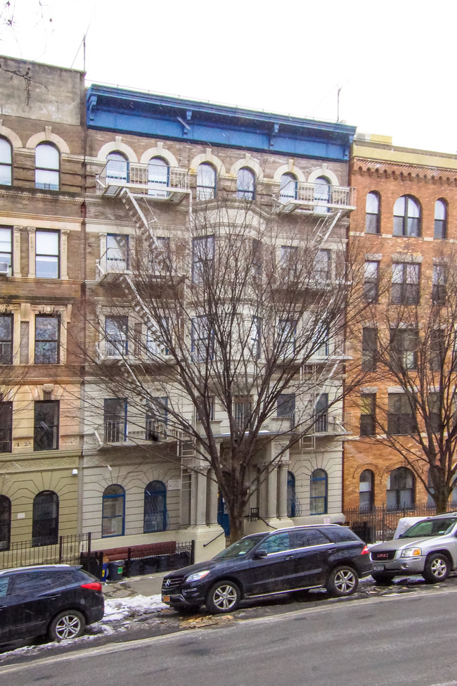 2817 Frederick Douglass Blvd in New York, NY - Building Photo - Building Photo