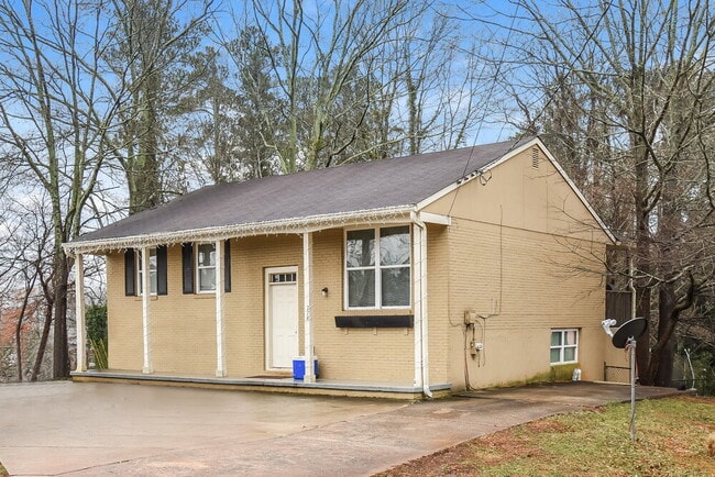 278 Longleaf Dr SE