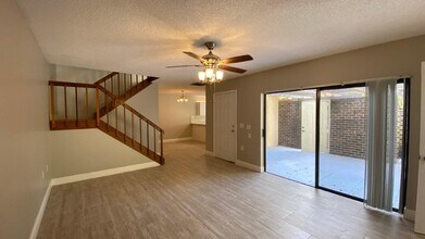 1522 15th Terrace in Palm Beach Gardens, FL - Building Photo - Building Photo