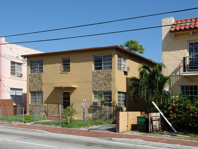 1543 SW 7th St in Miami, FL - Building Photo - Building Photo