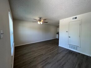 824 Park View in Stephenville, TX - Building Photo - Building Photo