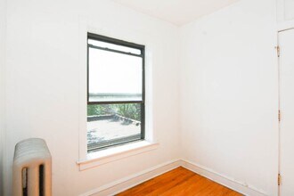 2649.5 N Spaulding Ave in Chicago, IL - Building Photo - Building Photo