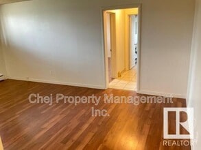 6103-6198 98 Ave NW in Edmonton, AB - Building Photo - Building Photo