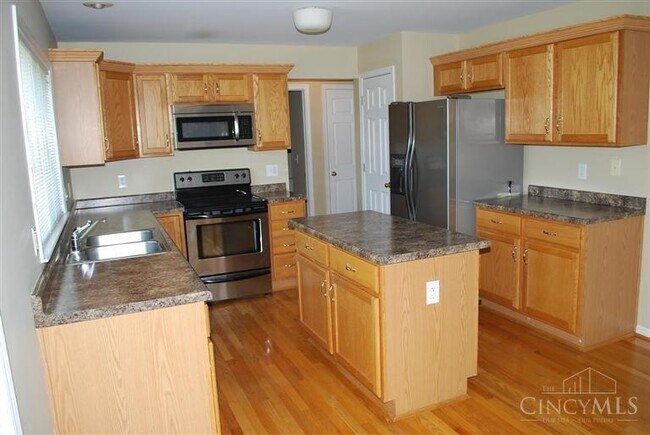 5627 Glen Brook in Mason, OH - Building Photo - Building Photo