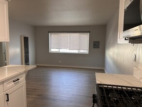 7010 Jordan Ave in Los Angeles, CA - Building Photo - Building Photo