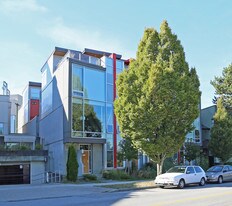 3465-3485 Victoria Dr in Vancouver, BC - Building Photo
