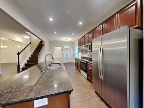 1490 Aster Ives Dr in Lawrenceville, GA - Foto de edificio - Building Photo