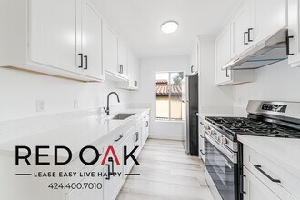 9809 Regent St in Los Angeles, CA - Building Photo - Building Photo