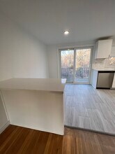 80 Pond St in Belmont, MA - Building Photo - Building Photo