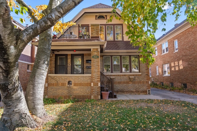 property at 2512 N 61st St