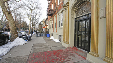 2325 Foster Avenue in Brooklyn, NY - Foto de edificio - Building Photo