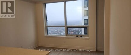 30 Elm Dr W in Mississauga, ON - Building Photo - Building Photo