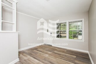 4633 Corbett St in Columbia, SC - Foto de edificio - Building Photo