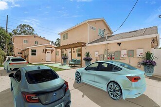 14251 Magnolia Blvd in Los Angeles, CA - Building Photo - Building Photo