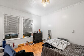 78 Hillside St, Unit 1 in Boston, MA - Building Photo - Building Photo