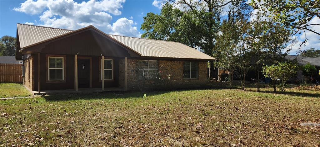 50 Lilley Rd in Shepherd, TX - Building Photo