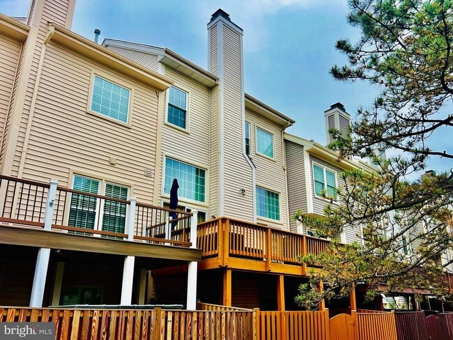 property at 14602 Creek Valley Ct