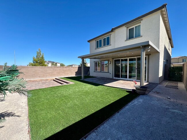 2878 Sweeping Palm Rd in North Las Vegas, NV - Building Photo - Building Photo