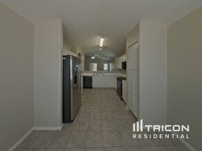 9002 W Palm Ln in Phoenix, AZ - Building Photo - Building Photo