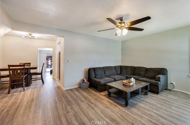 6008 Dunrobin Ave in Lakewood, CA - Building Photo - Building Photo