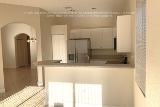 859 SW 155th Ct in Miami, FL - Foto de edificio - Building Photo