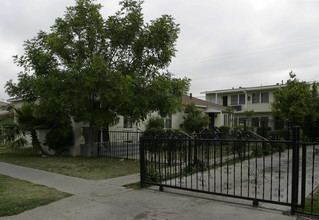 6512 Templeton St in Huntington Park, CA - Building Photo - Building Photo