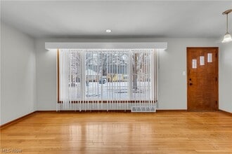 24000 Devoe Ave in Euclid, OH - Building Photo - Building Photo