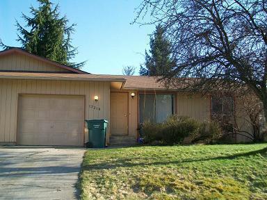 12210-12210 W Parkway Dr in Post Falls, ID - Building Photo