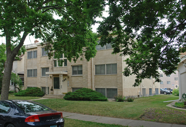 3407 Harriet Ave in Minneapolis, MN - Foto de edificio - Building Photo