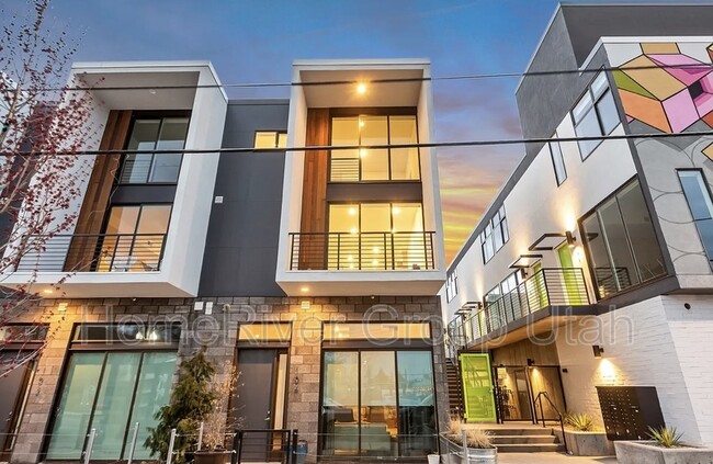 877 S 200 W in Salt Lake City, UT - Building Photo - Building Photo