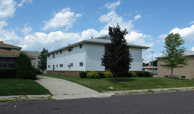 2517 W Wardcliffe Dr in Peoria, IL - Building Photo - Building Photo