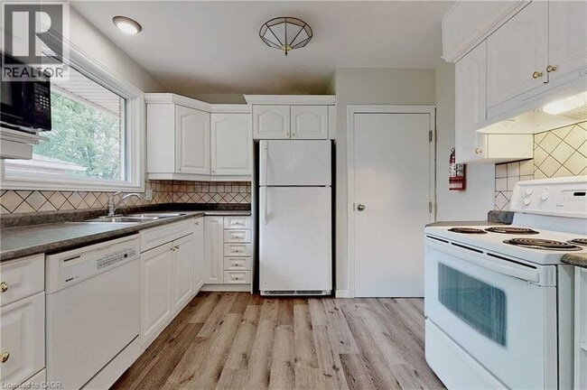 property at 26 Glengarry Rd