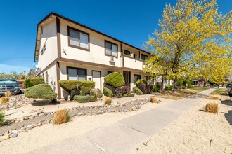 Locust Street Apartments in Reno, NV - Building Photo - Primary Photo