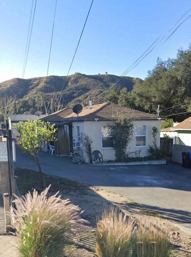 7616 Day St Rentals in Tujunga, CA