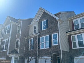 22745 Balduck Terrace in Ashburn, VA - Building Photo - Building Photo