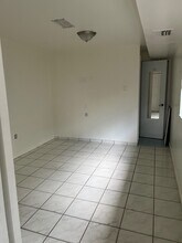 6455 SW 33rd St in Miami, FL - Building Photo - Building Photo