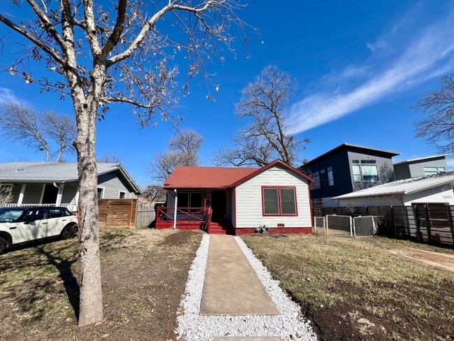 502 Zennia St in Austin, TX - Building Photo - Building Photo