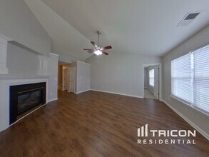 2104 Gold Nugget Dr in Indian Trail, NC - Foto de edificio - Building Photo