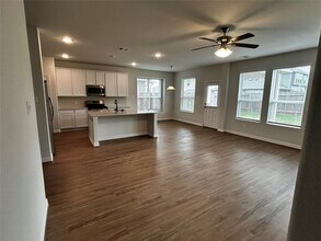 5336 Latigo Ct in Alvin, TX - Building Photo - Building Photo