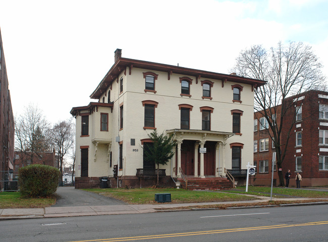 903-905 Asylum Ave in Hartford, CT - Building Photo - Building Photo