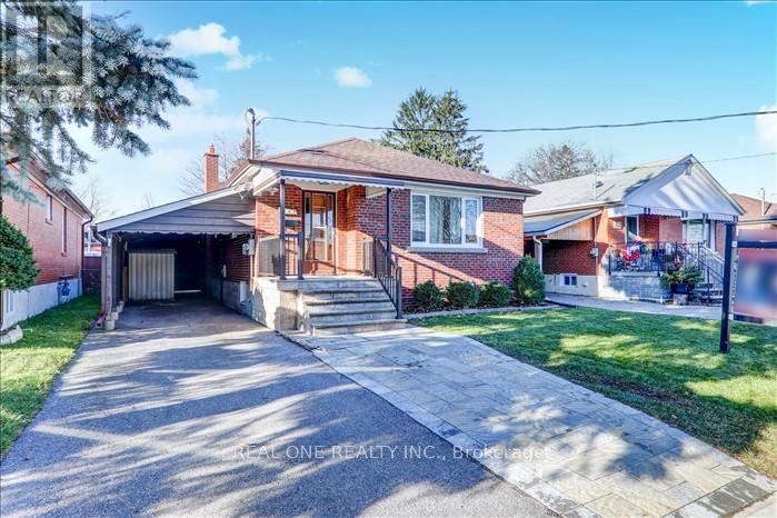164 Ellington Dr in Toronto, ON - Building Photo