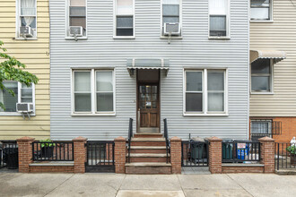 115 Eckford St in Brooklyn, NY - Building Photo - Building Photo