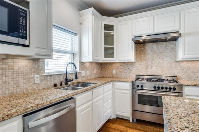 property at 4150 Druid Ln