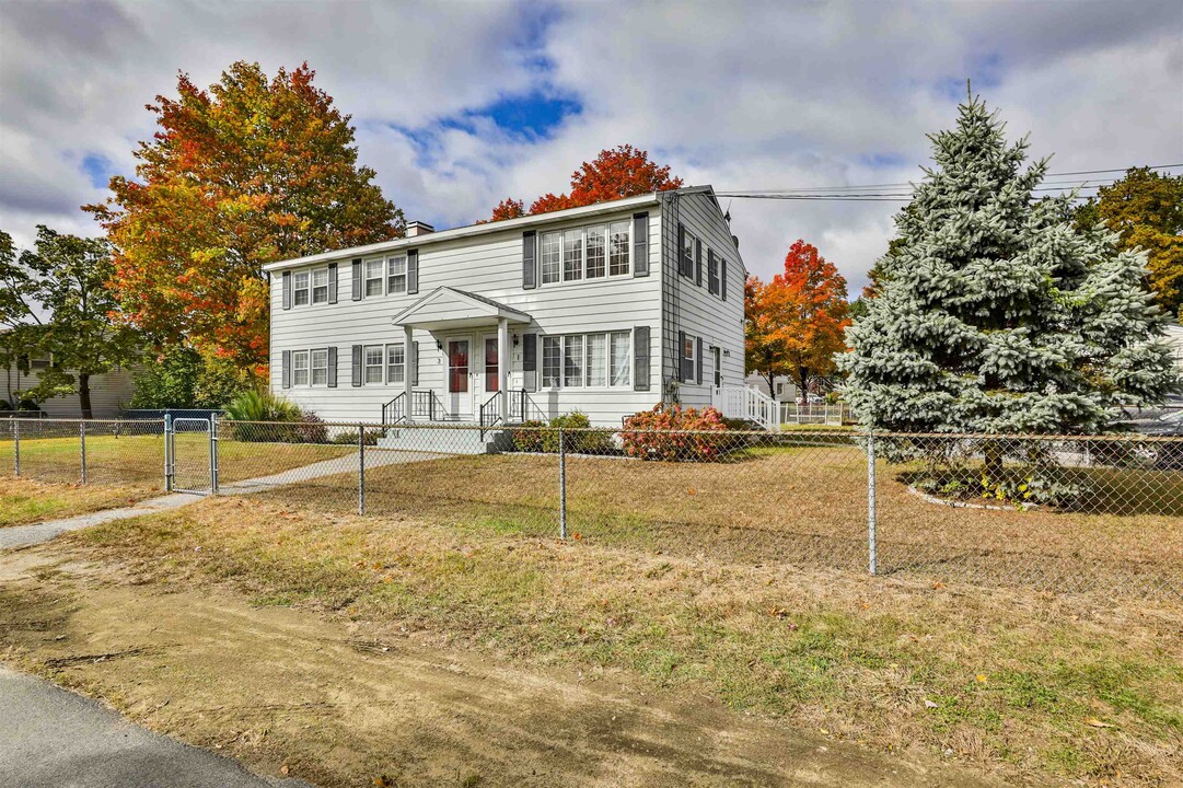 1 Cecile St in Nashua, NH - Foto de edificio