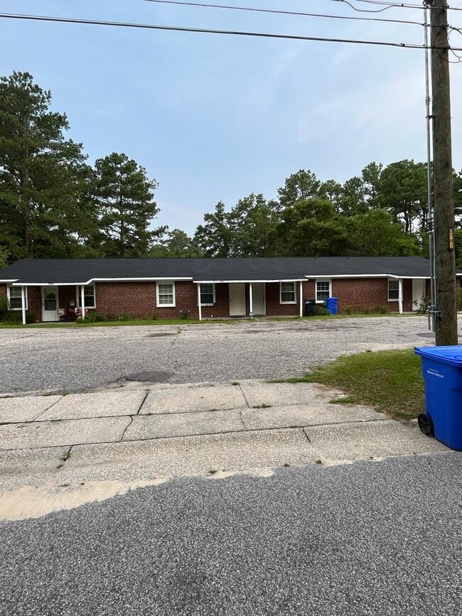 212 Preston Ave, Unit 212 in Fayetteville, NC - Foto de edificio - Building Photo