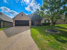 240 Spyglass Dr in Willow Park, TX - Building Photo