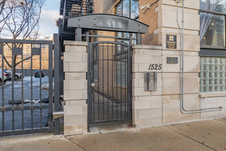 1525 S Michigan Ave in Chicago, IL - Building Photo - Building Photo